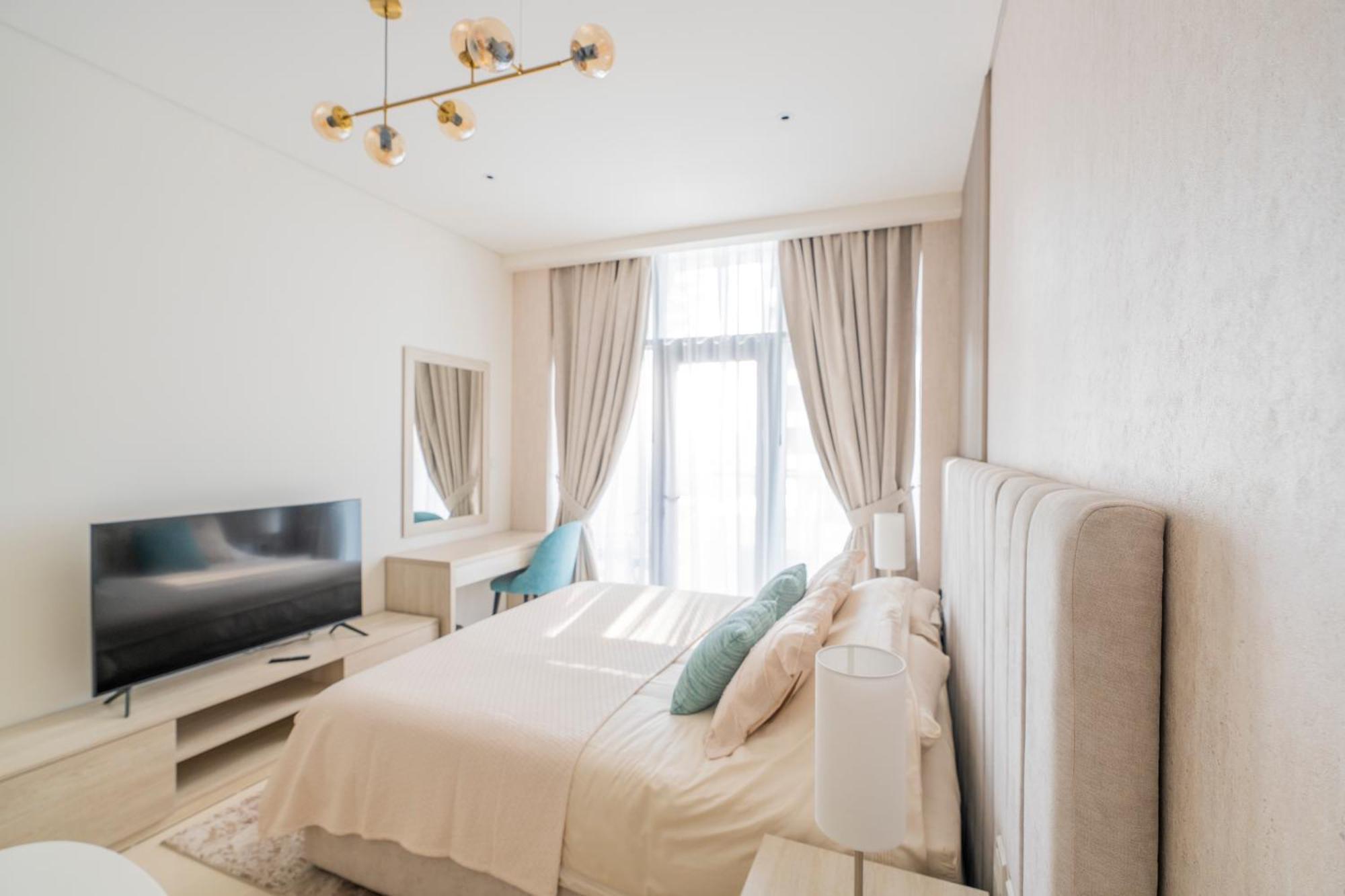Studio With Pool And Private Beach Access On Palm Jumeirah Dubai Exteriör bild