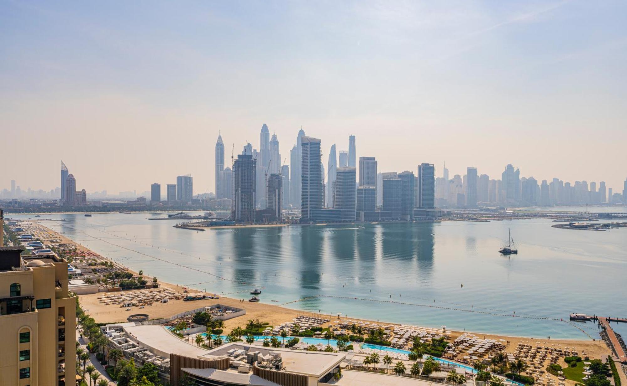 Studio With Pool And Private Beach Access On Palm Jumeirah Dubai Exteriör bild